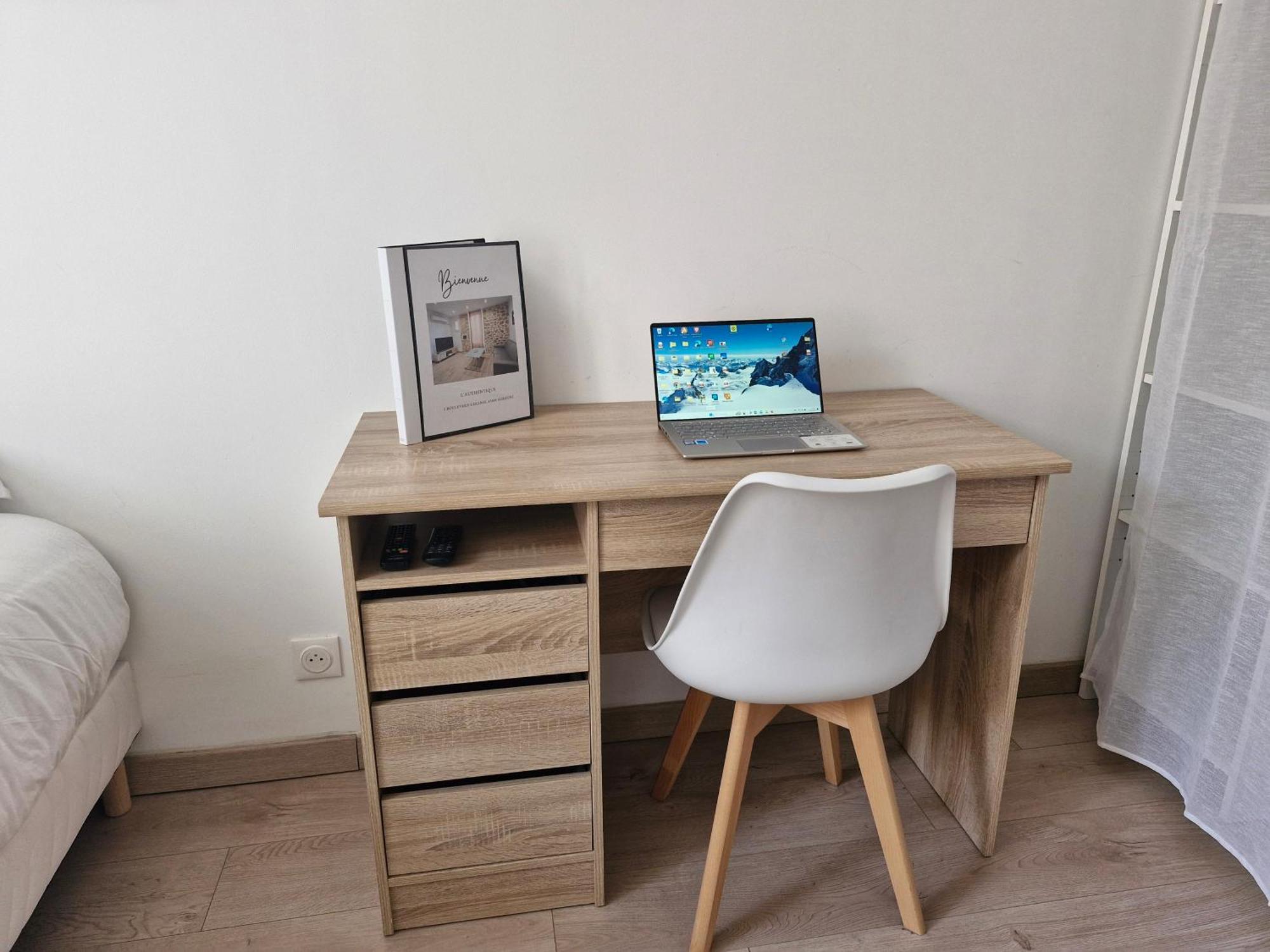 Appartement Tout Confort A 2 Pas Du Centre Ville Aubagne Eksteriør bilde