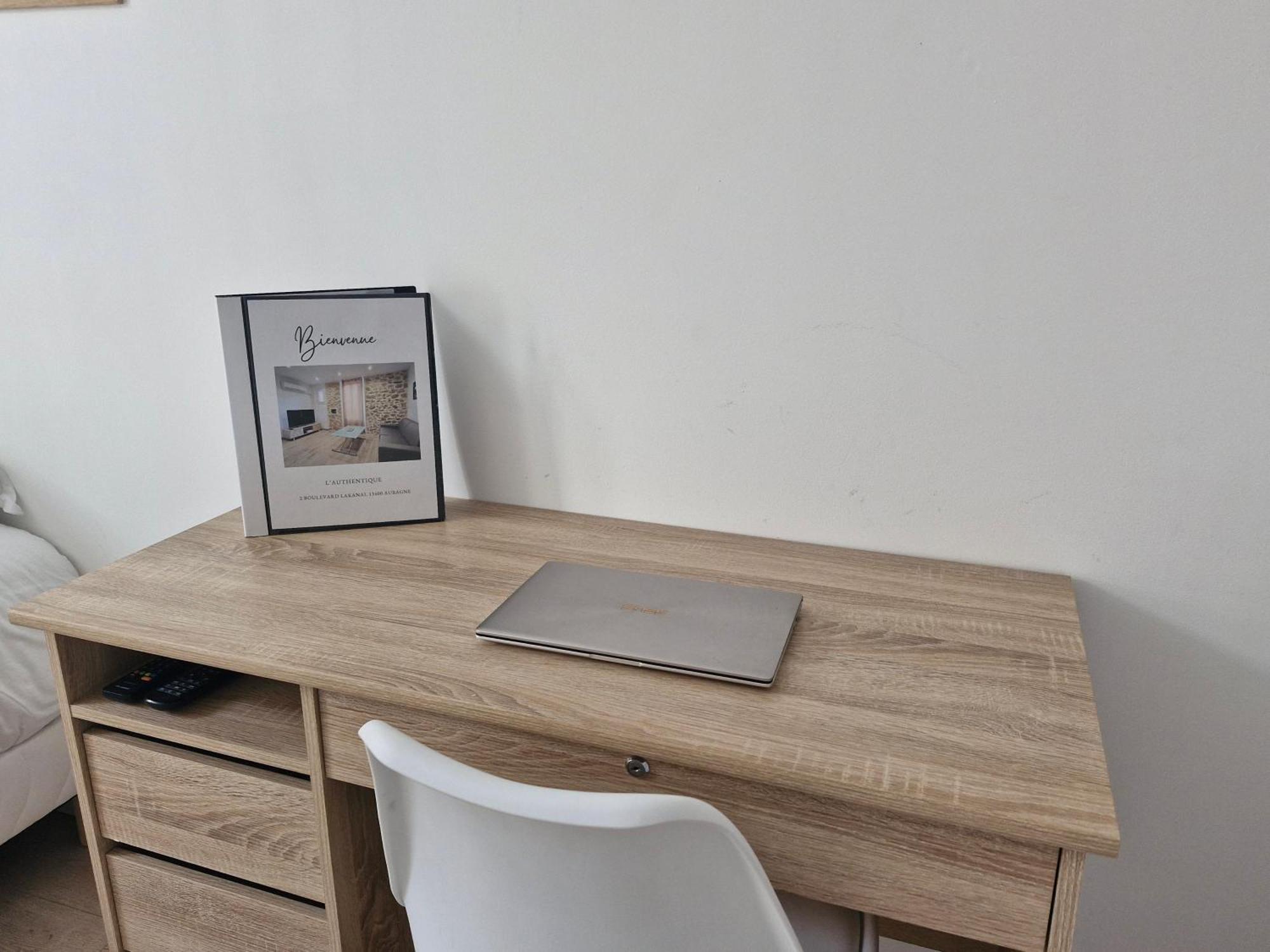 Appartement Tout Confort A 2 Pas Du Centre Ville Aubagne Eksteriør bilde