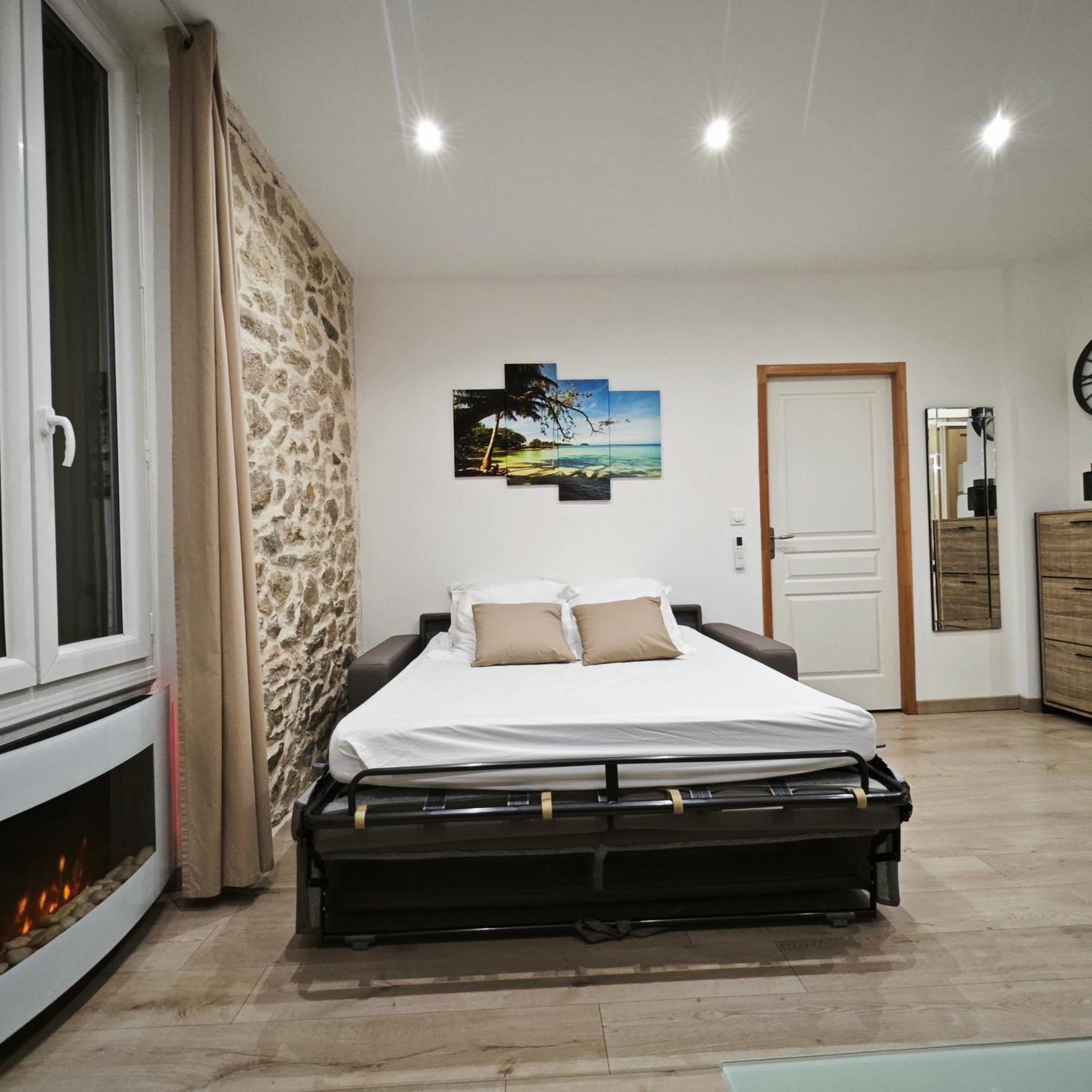 Appartement Tout Confort A 2 Pas Du Centre Ville Aubagne Eksteriør bilde